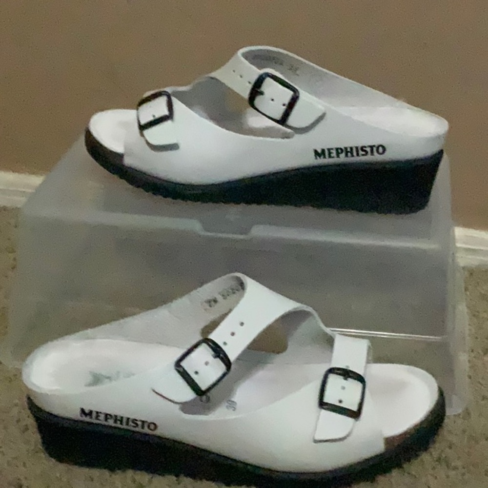 Mephisto white genuine leather sandals EXC COND!